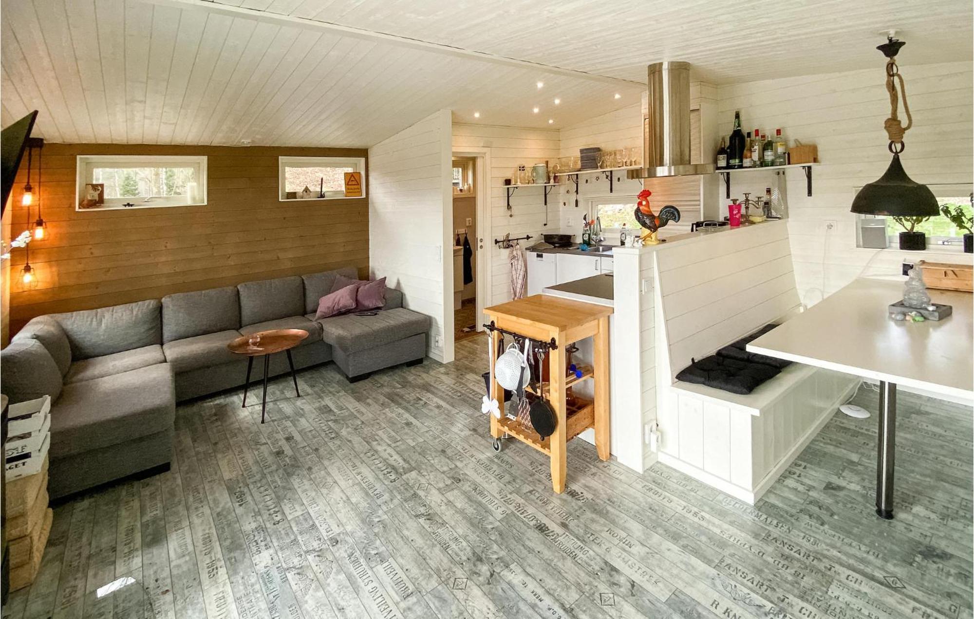 Awesome Home In Aetran With Lake View Exteriér fotografie